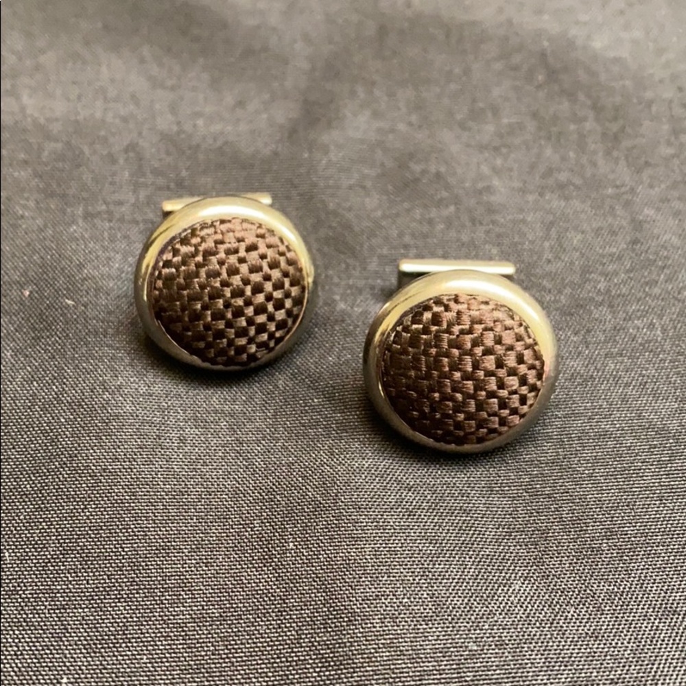 Thomas Pink cuff links